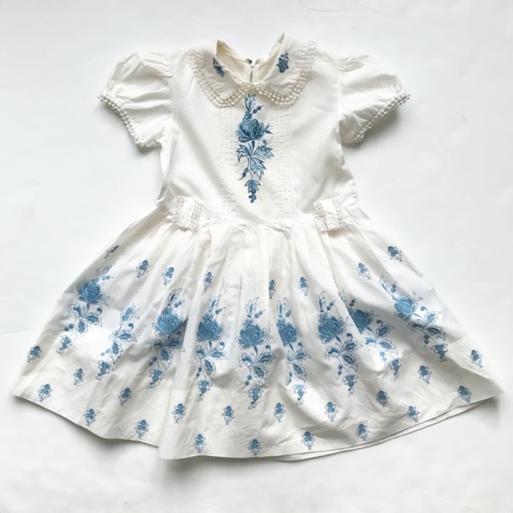 Vintage blue embroidered collar dress fits 5-6Y